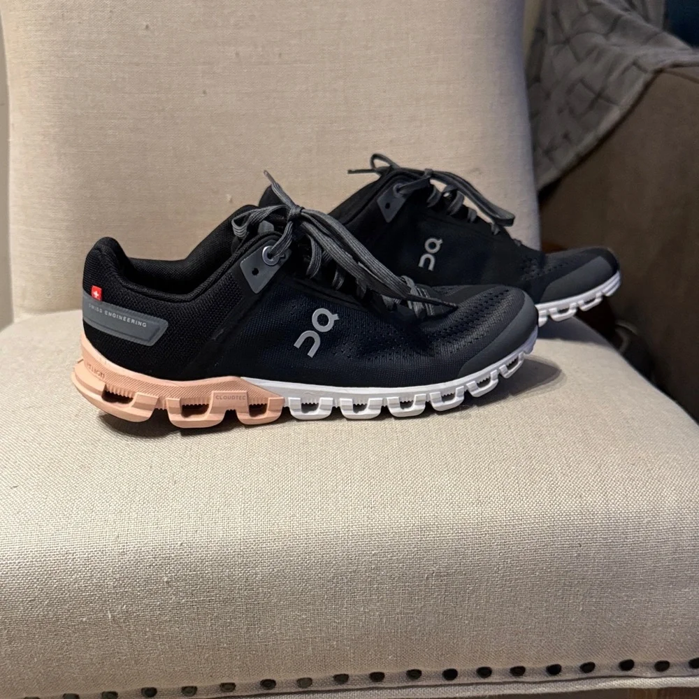 On Running Women’s Cloudflow 3.0 in Rock Rose NWOT - Picture 3 of 8